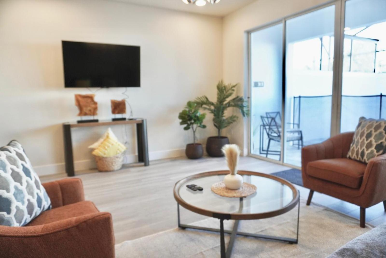 Stunning 3 Bedroom 3 Bath Townhome 363 * Orlando