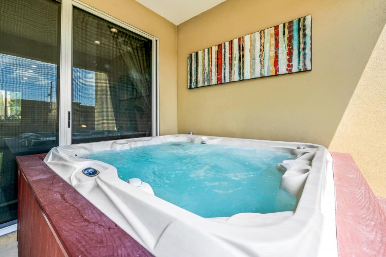 7664 - Beautiful 3 Bedroom Townhouse By * Orlando