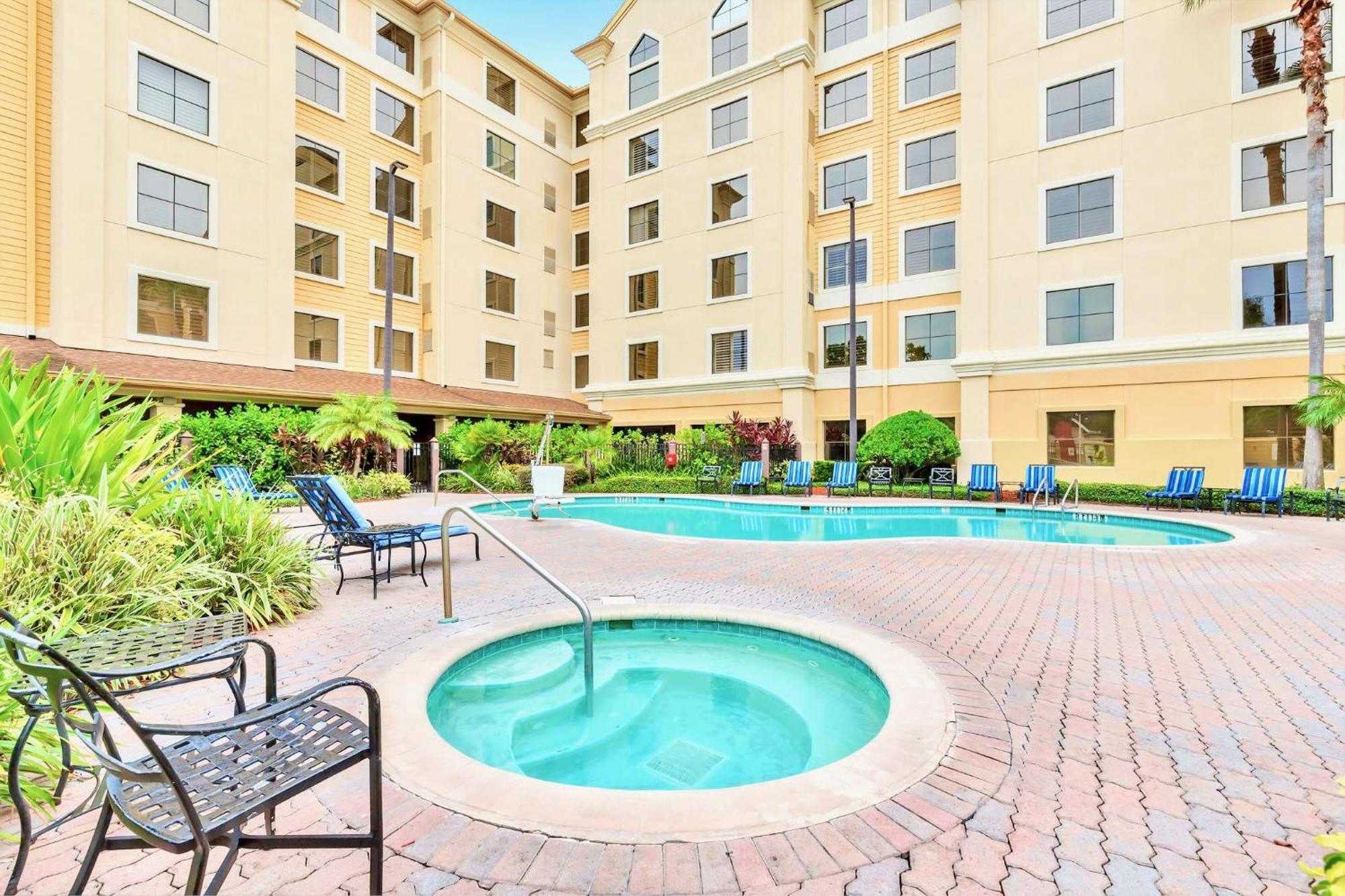 Apartment Near Universal - W Pool Hot Tub *