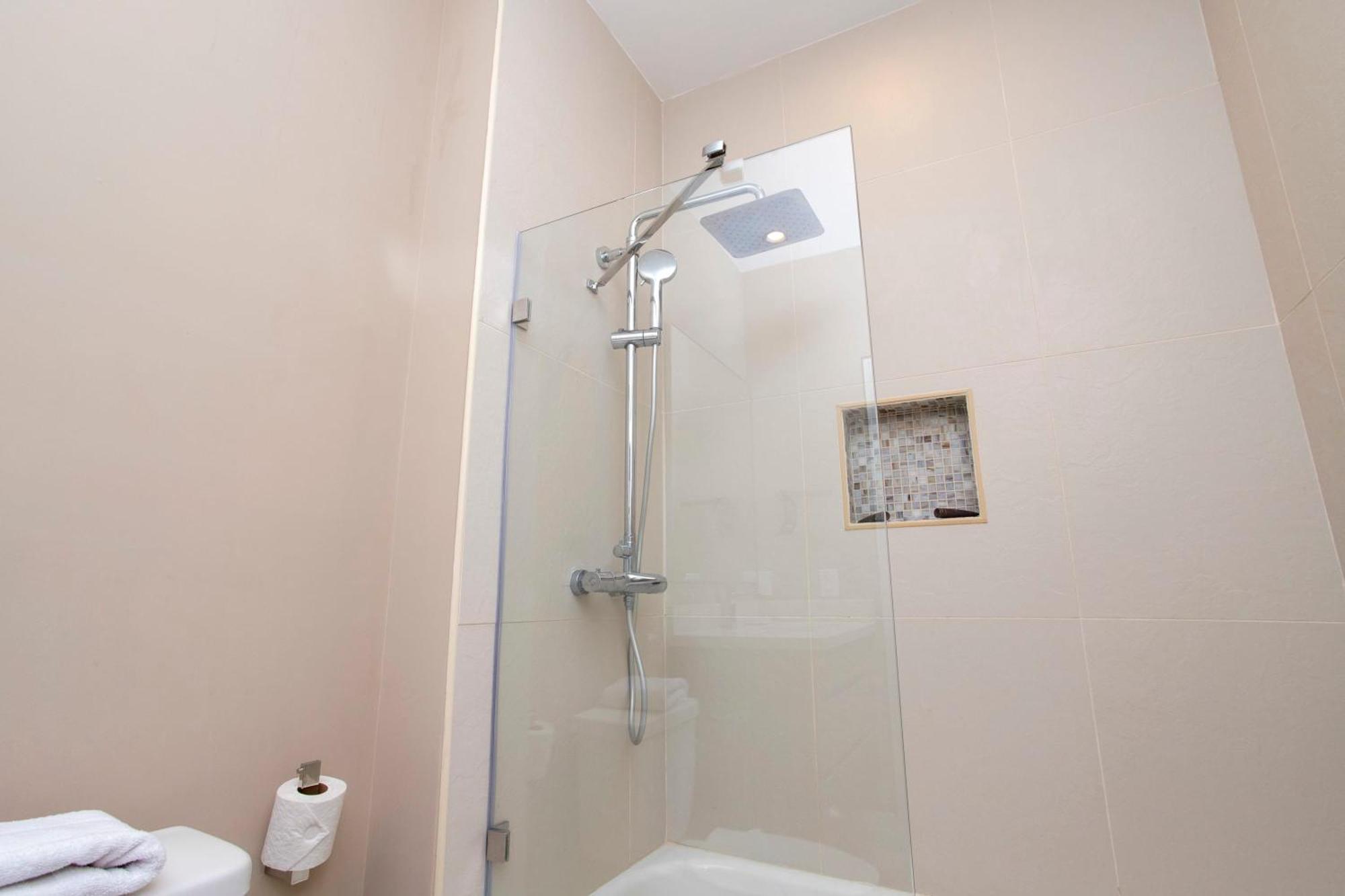 Luxury 4 Bedroom Close To Disney 7487 Orlando