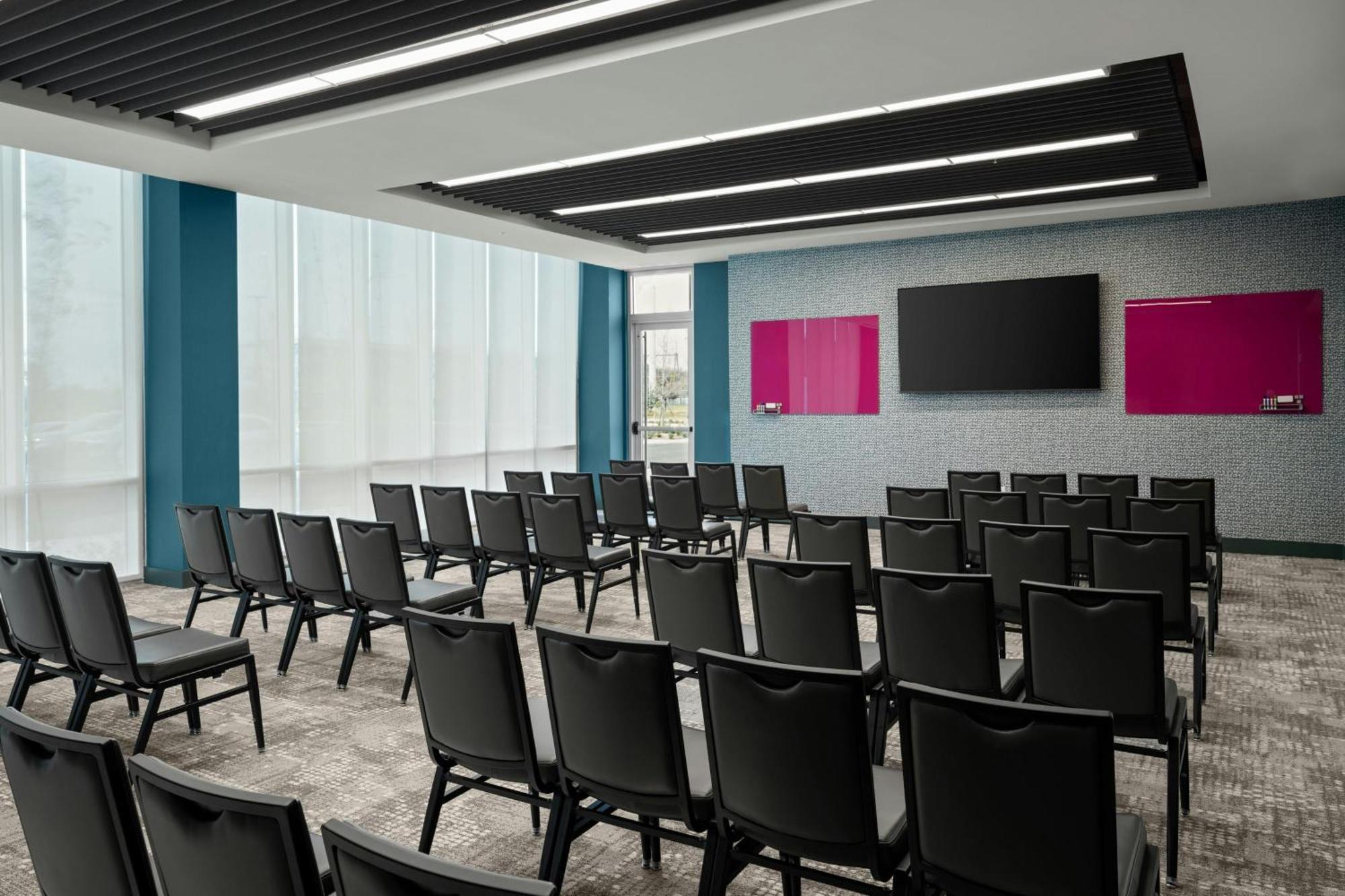 Hotel Aloft Nona