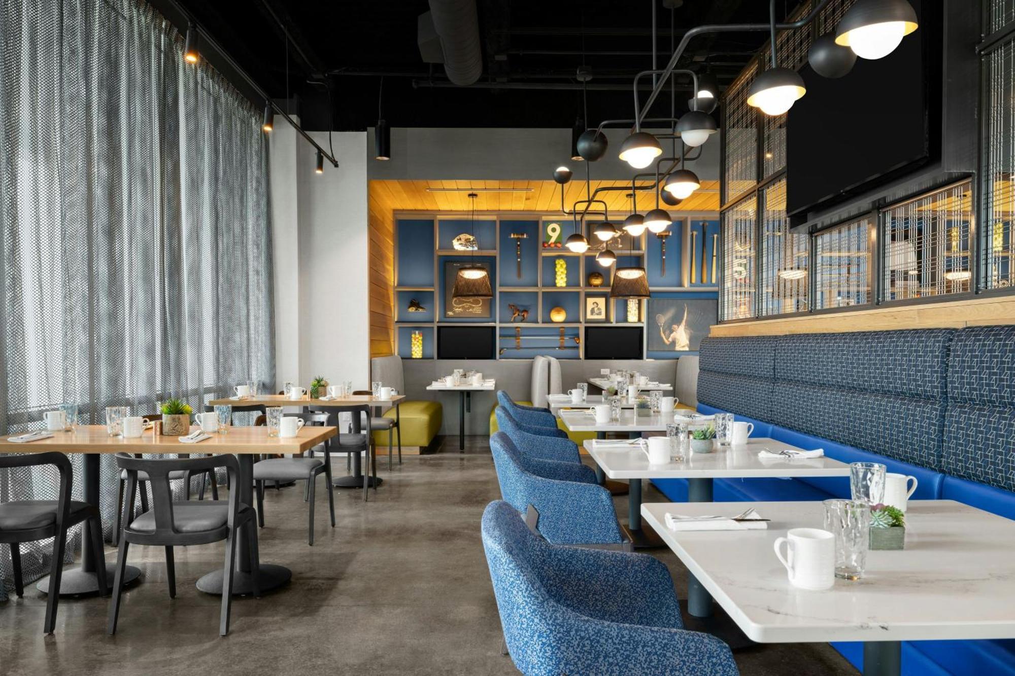 Aloft Nona