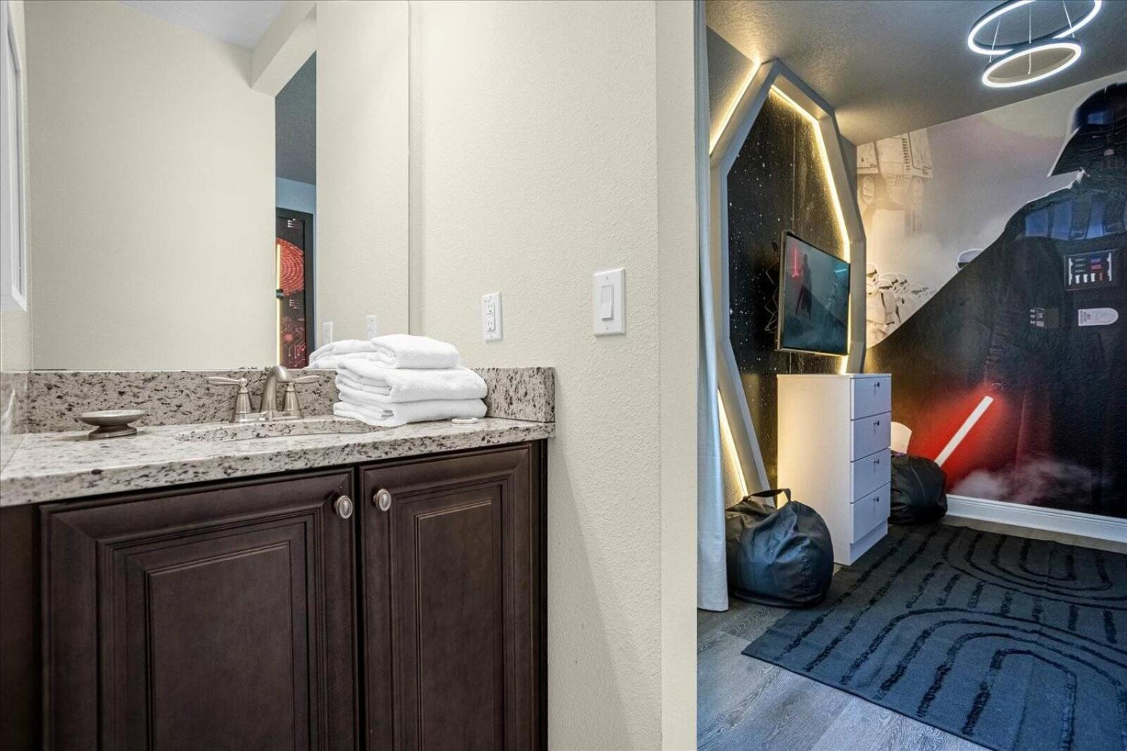 Awsome 8 Bd 6.5 Ba Sleeps 20 Encore * Orlando