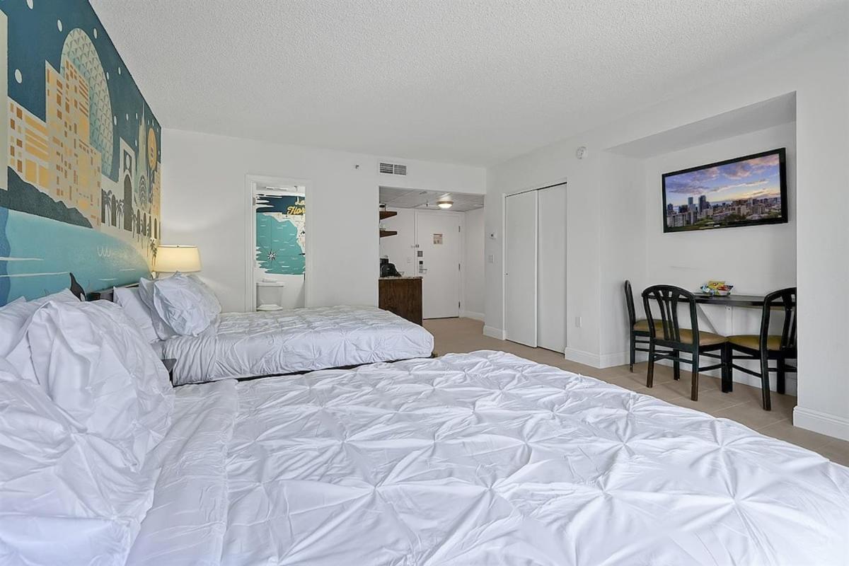 6165 Carrier Dr #1212 1bed Holiday home