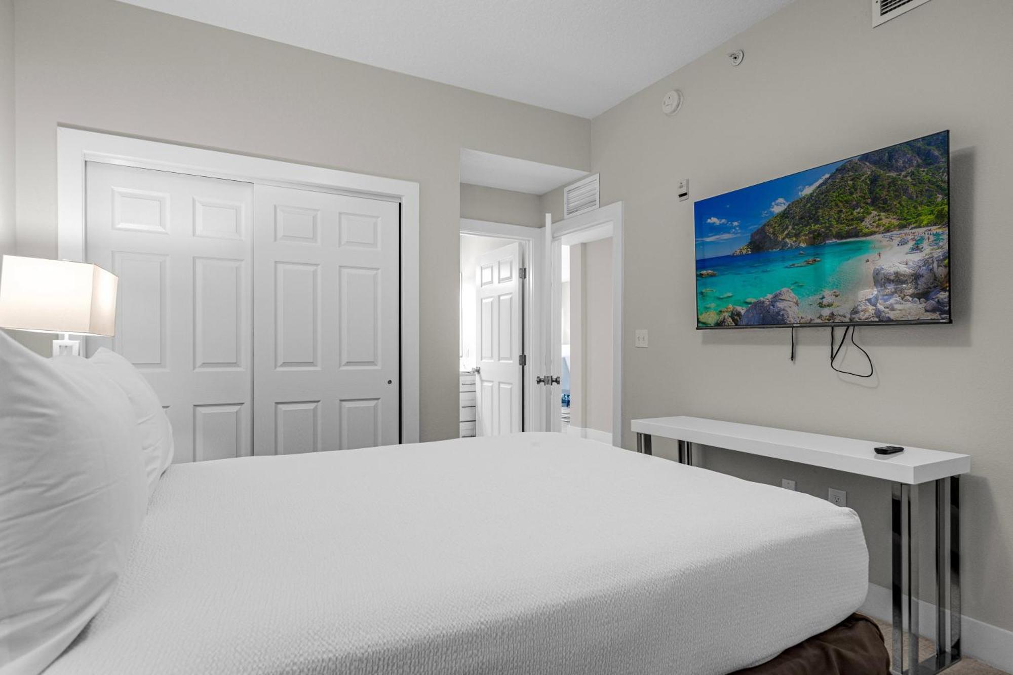 3 Bedroom Spacious At Worldquest Near Disney- 22745 Holiday home *
