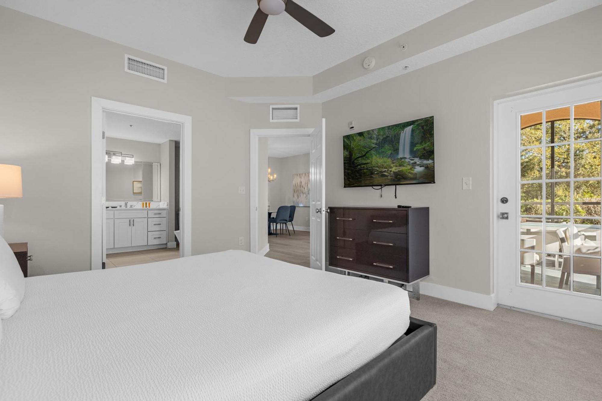 Cozy Two Bedroom *