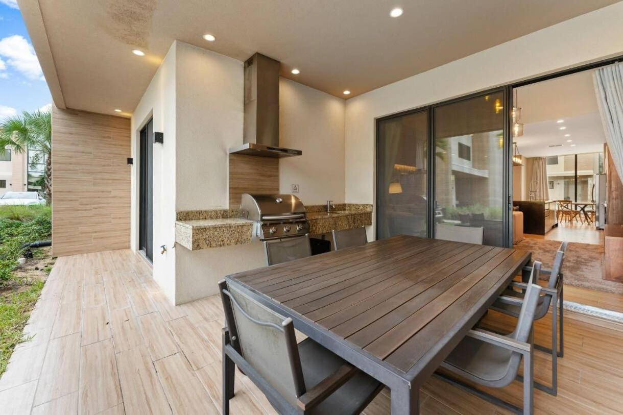 7462 Chic Luxury Magic Village Bbq 8 Min Holiday home *