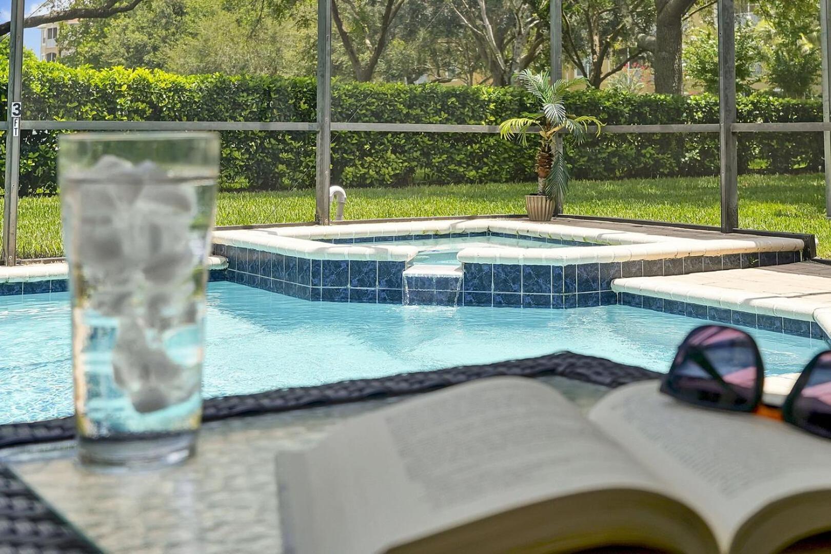 Holiday home 3 Miles To Disney, Water Park, Kids Rooms, Pool Table, Air Hockey, Private Pool And