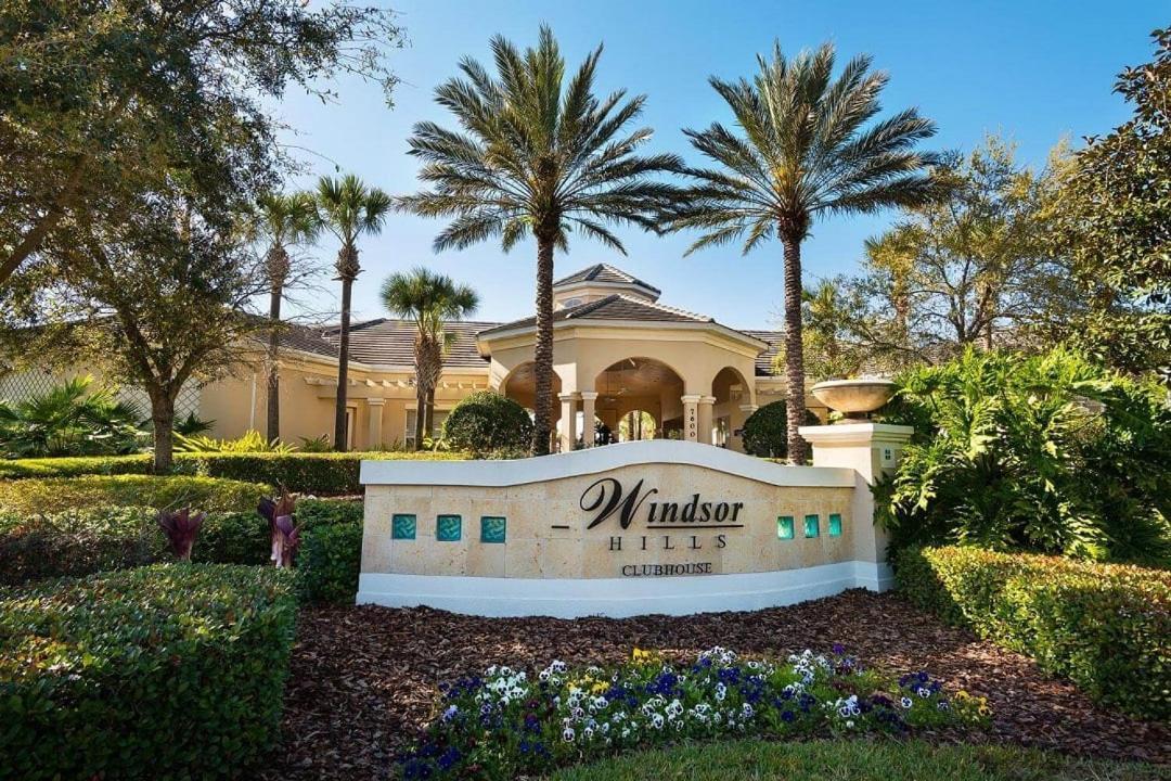 3 Miles To Disney, Water Park, Kids Rooms, Pool Table, Air Hockey, Private Pool And Holiday home Orlando