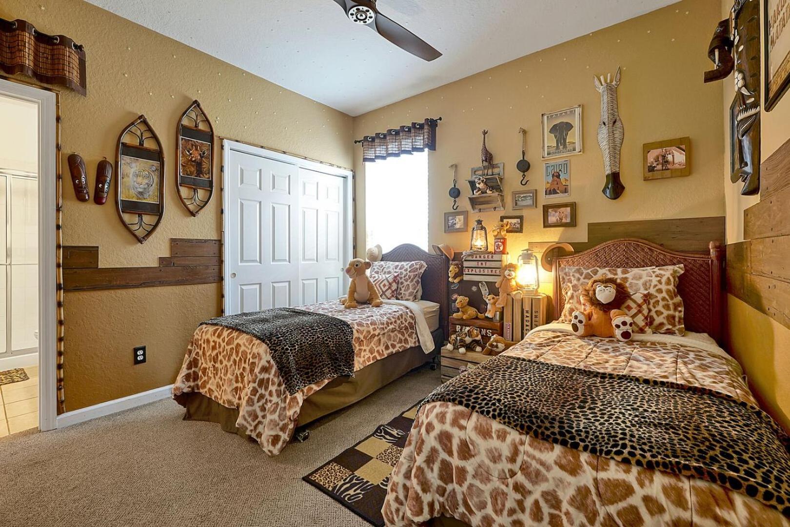 3 Miles To Disney, Water Park, Kids Rooms, Pool Table, Air Hockey, Private Pool And * Orlando