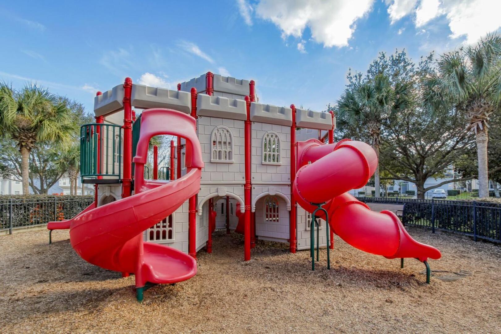 Holiday home 3 Miles To Disney, Water Park, Kids Rooms, Pool Table, Air Hockey, Private Pool And