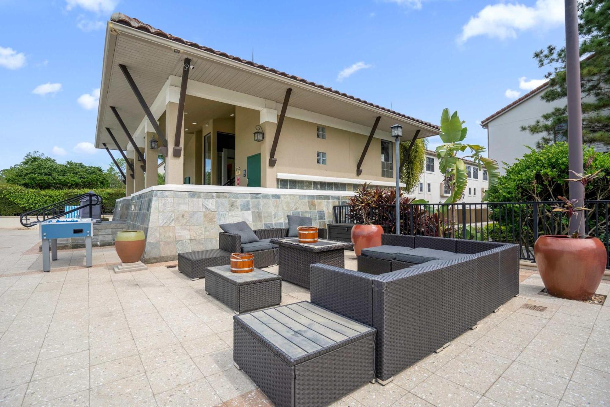 Book Your Spring Break Escape! Townhome By Disney! Holiday home Orlando