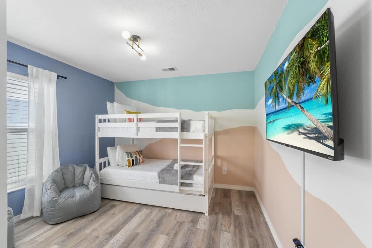 Super Adore - Pool 5 Beds Comy Sofa