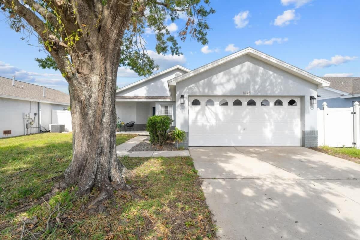 Super Adore - Pool 5 Beds Comy Sofa Orlando
