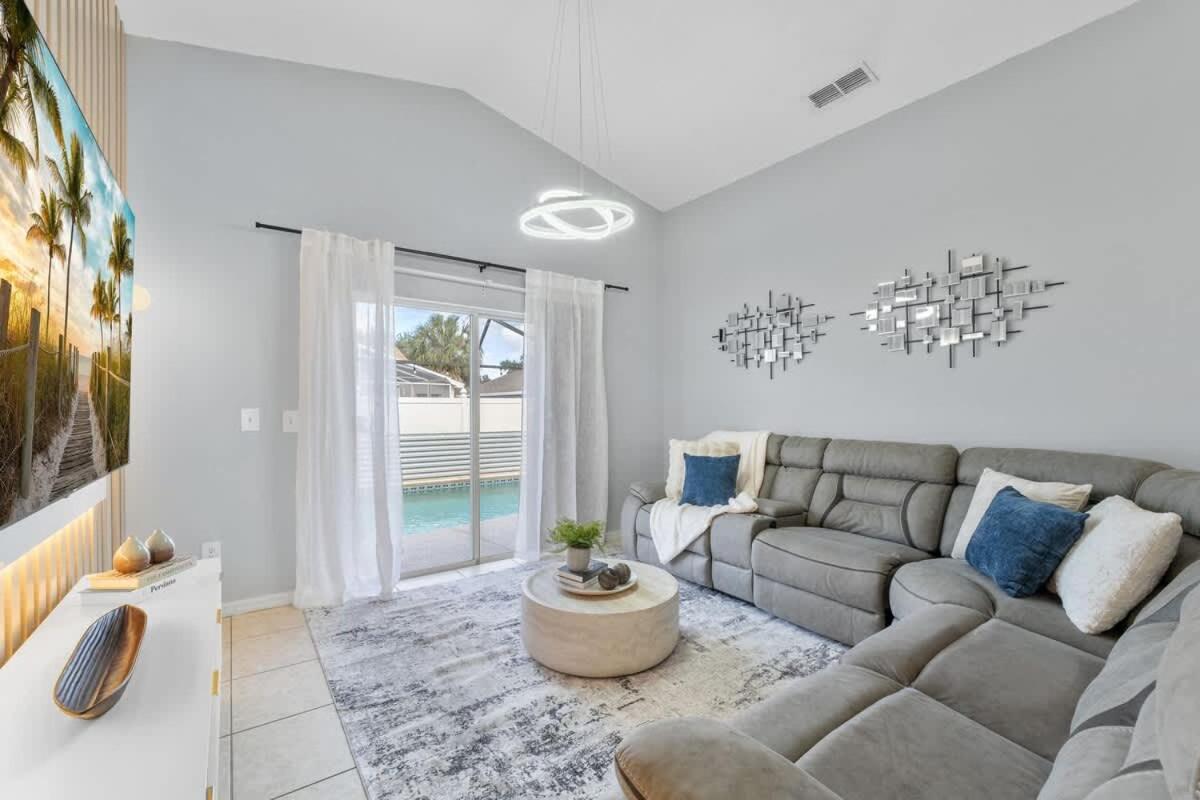 Holiday home Super Adore - Pool 5 Beds Comy Sofa