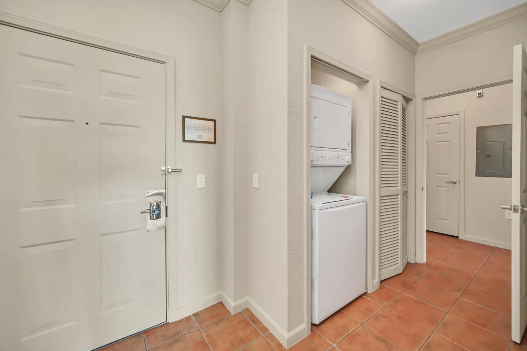 2br With Hot Tub And Pool, Near Disney! Holiday home Orlando