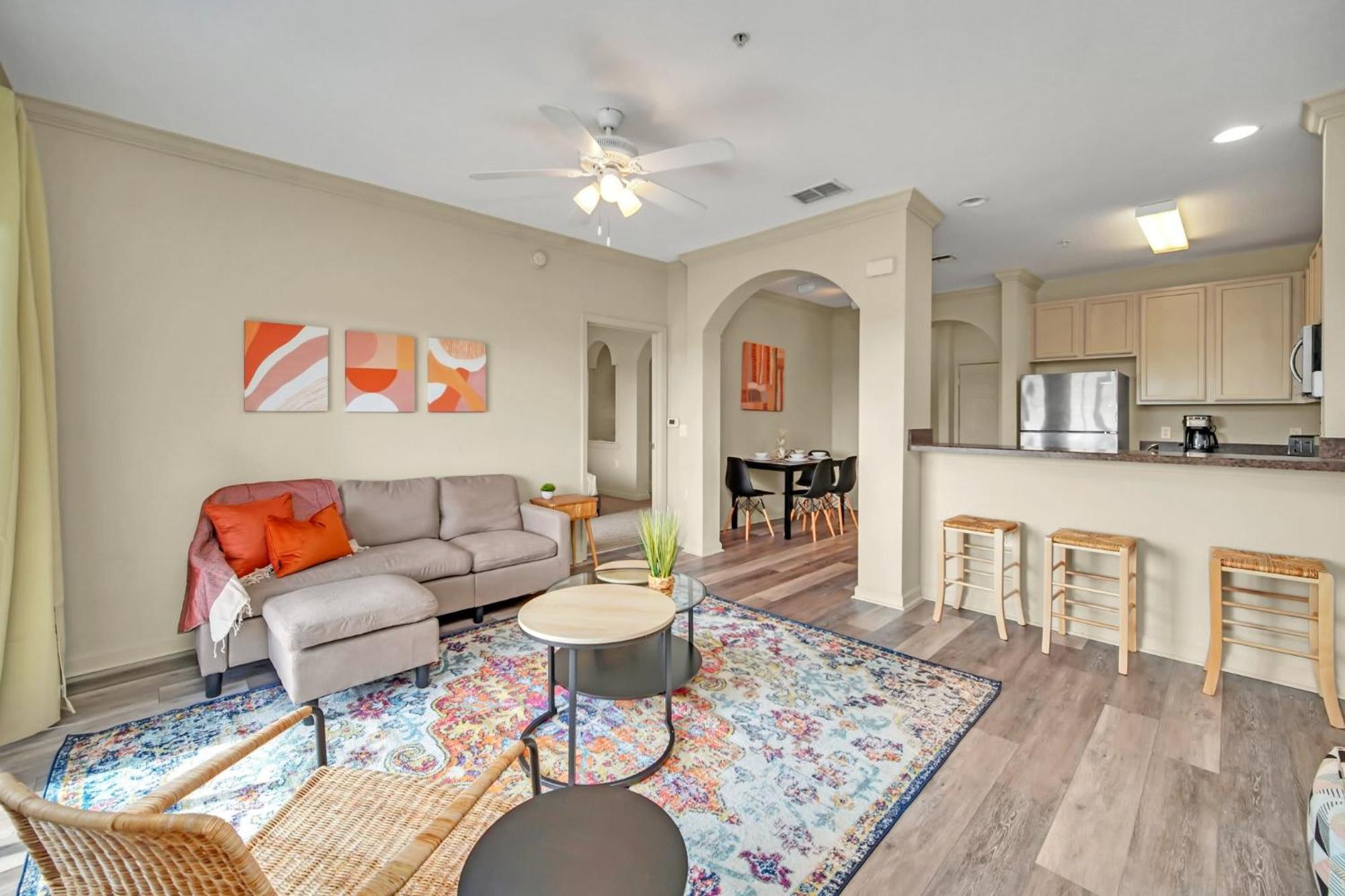 2br With Hot Tub And Pool, Near Disney! * Orlando