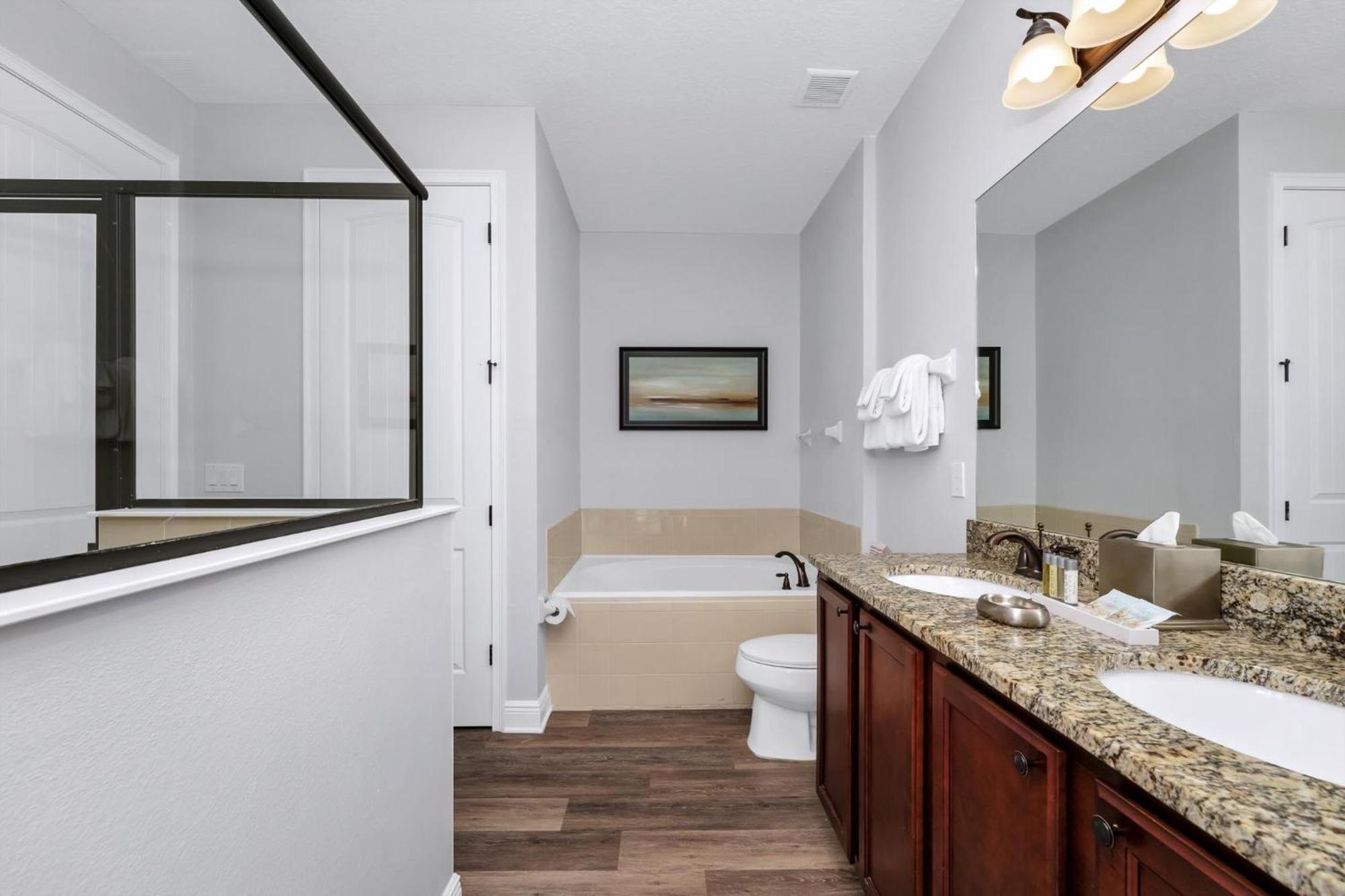 Grand Near With Private Pool And Water Park Access At Encore Reunion - 7519mr