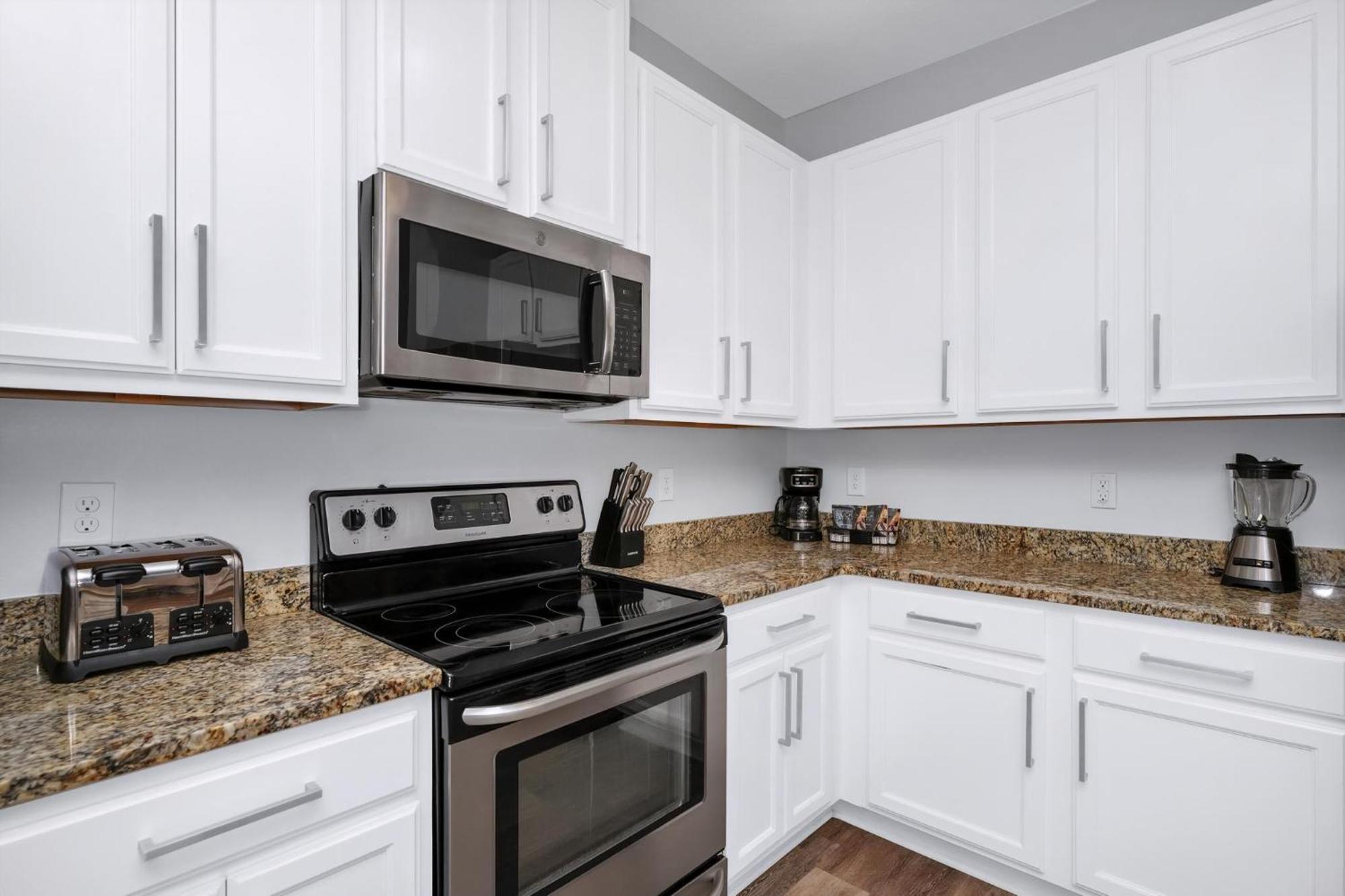 Grand Near With Private Pool And Water Park Access At Encore Reunion - 7519mr *