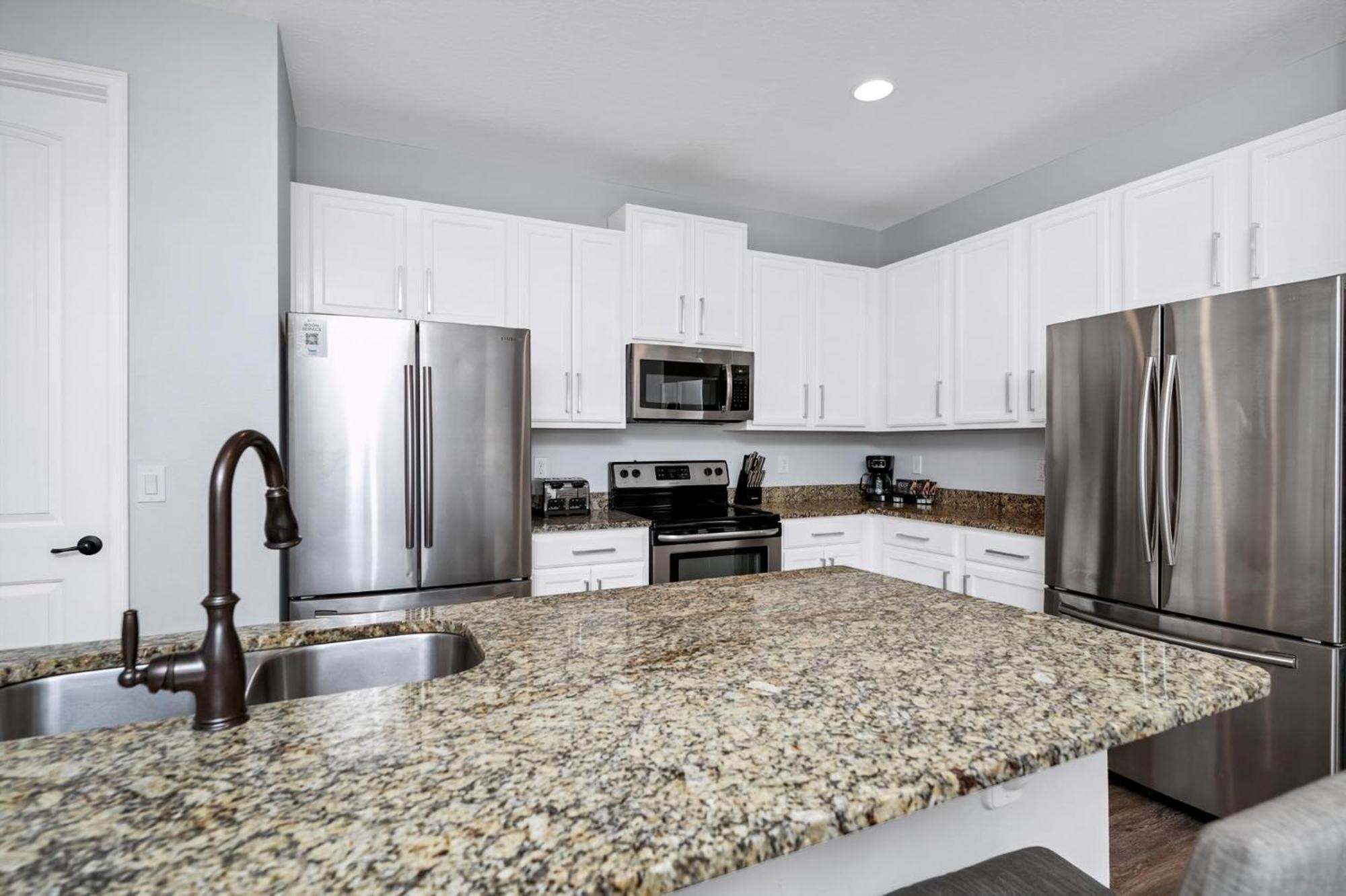 Grand Near With Private Pool And Water Park Access At Encore Reunion - 7519mr