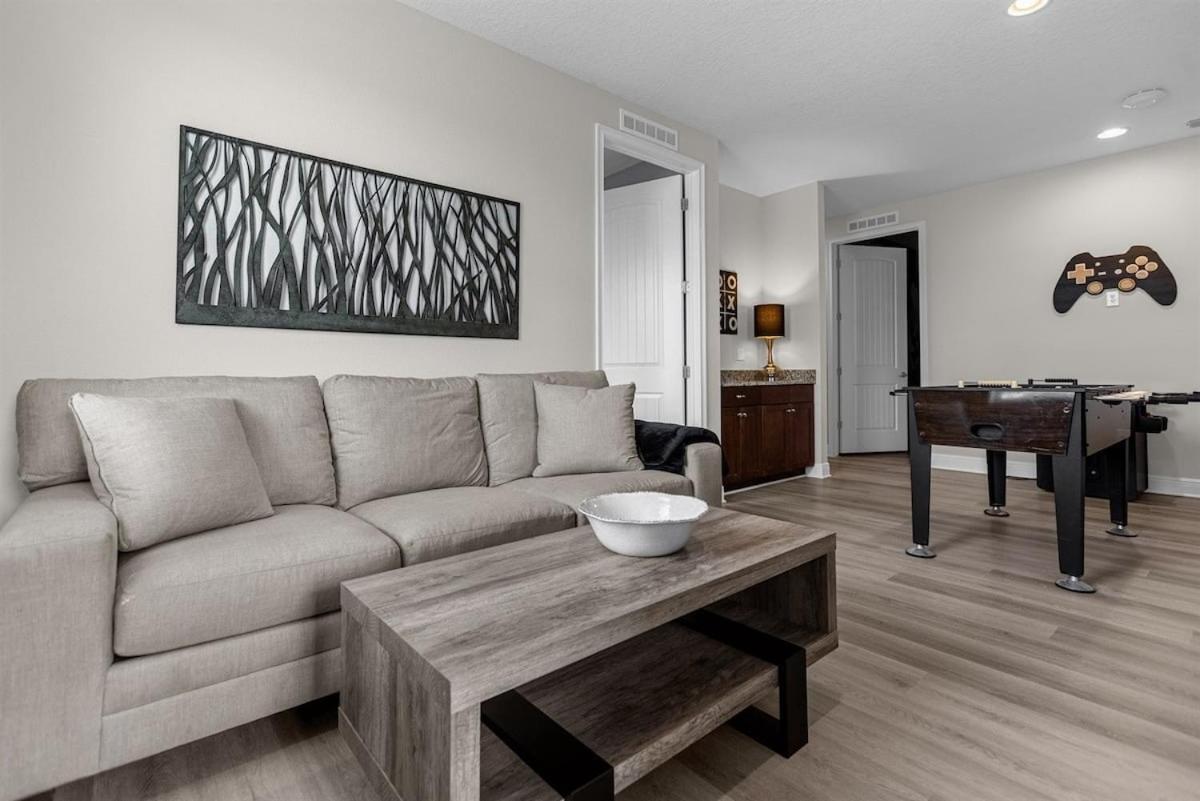 7739-9-gs-bedroom Theming And Modern Luxury * Orlando
