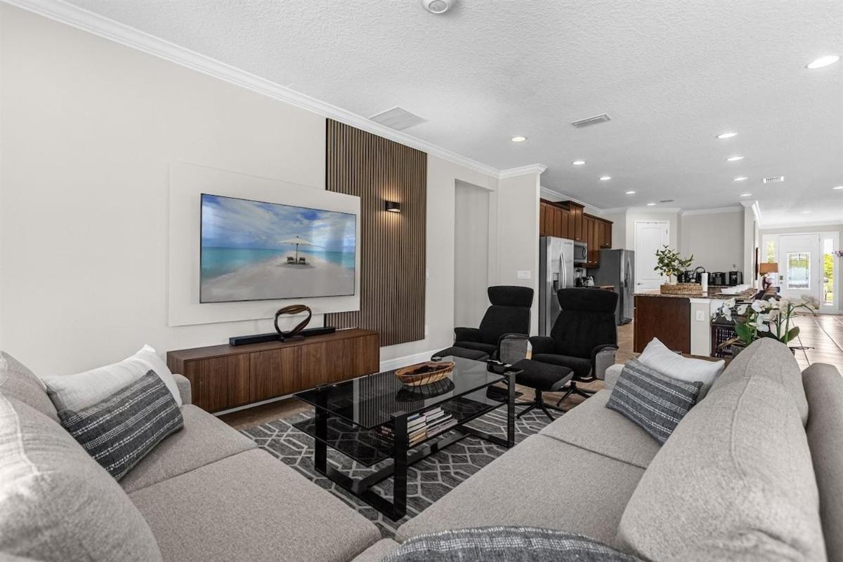 7739-9-gs-bedroom Theming And Modern Luxury * Orlando
