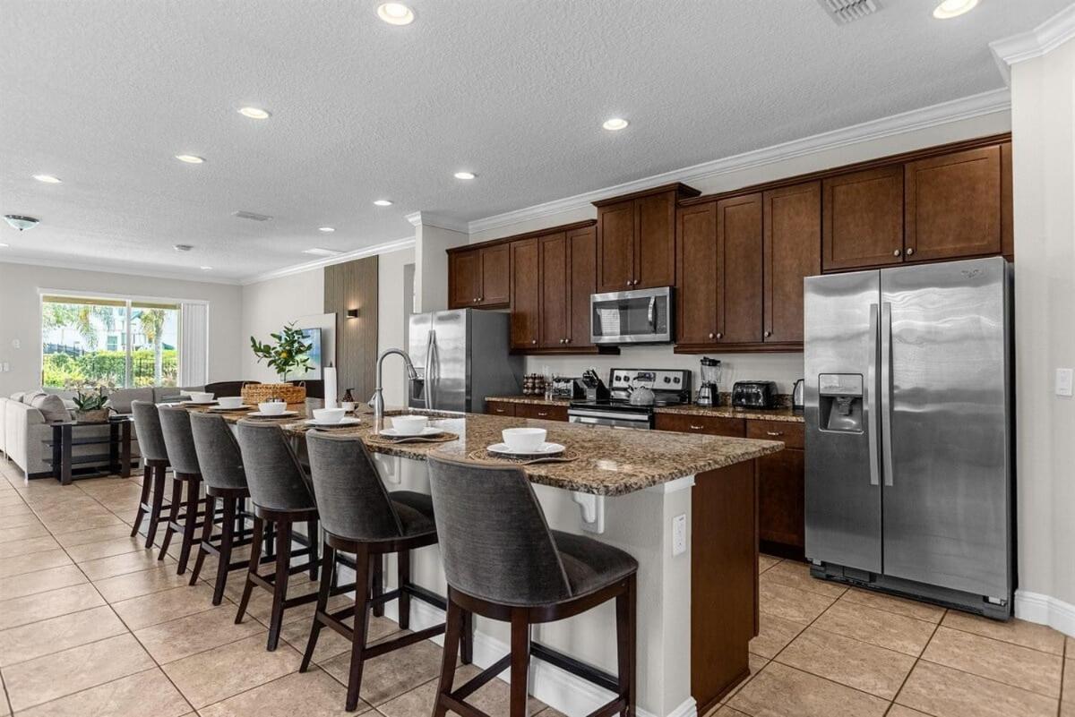 7739-9-gs-bedroom Theming And Modern Luxury Holiday home Orlando