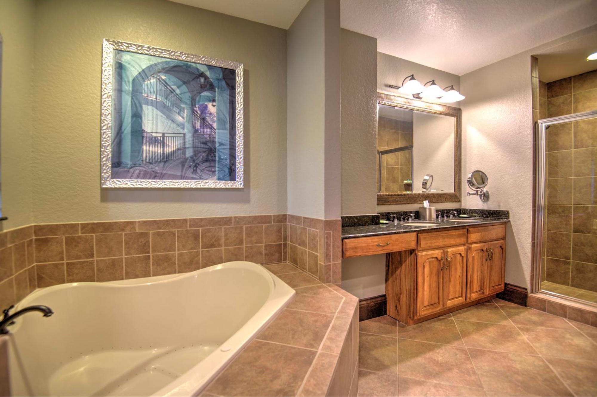 Beautiful In Bonnet Creek 2bd Deluxe Near Walt World *