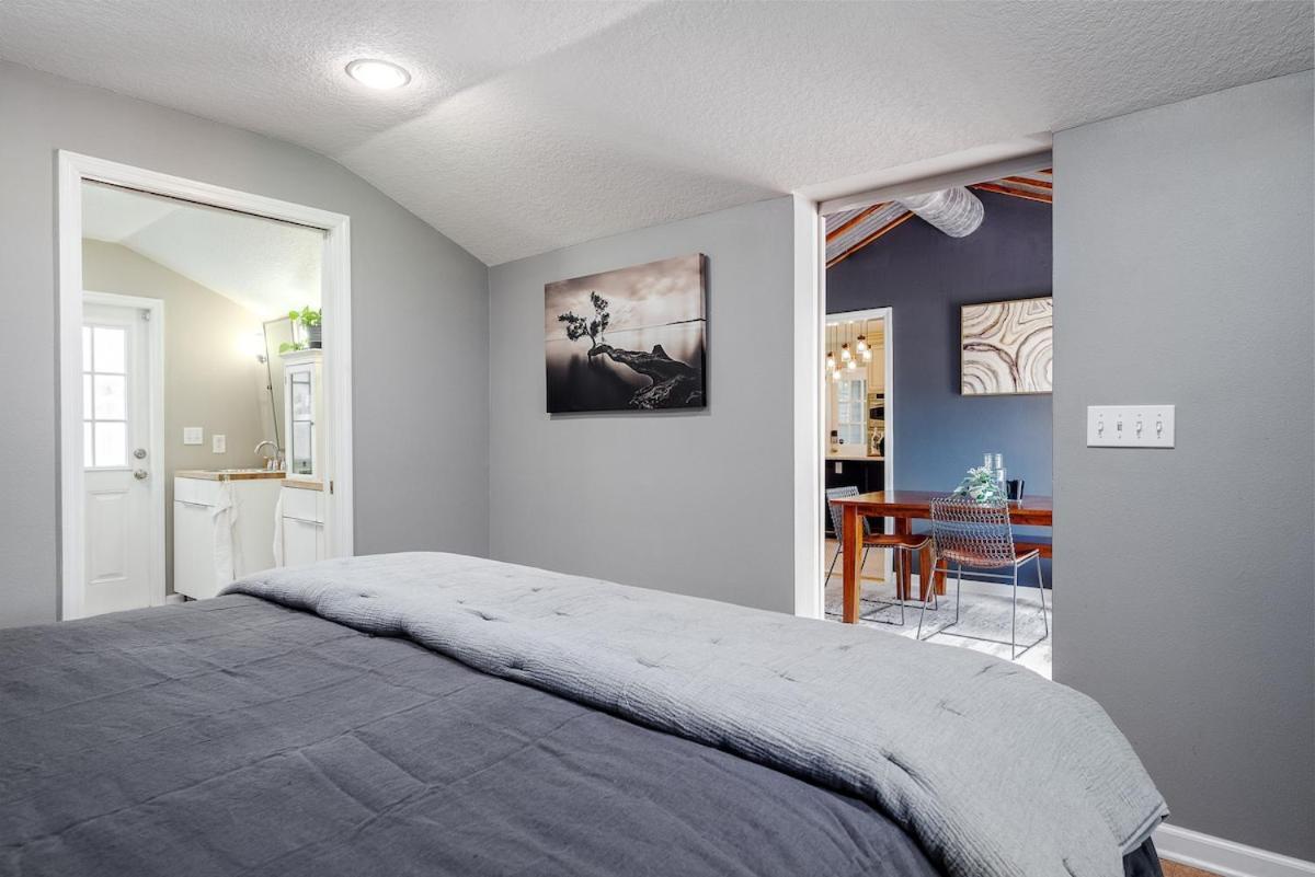 Charming 3br Near Dt With King Bed And Fire Pit * Orlando