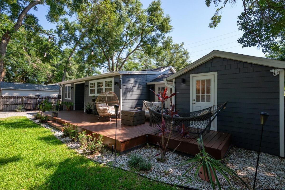 Charming 3br Near Dt With King Bed And Fire Pit Orlando