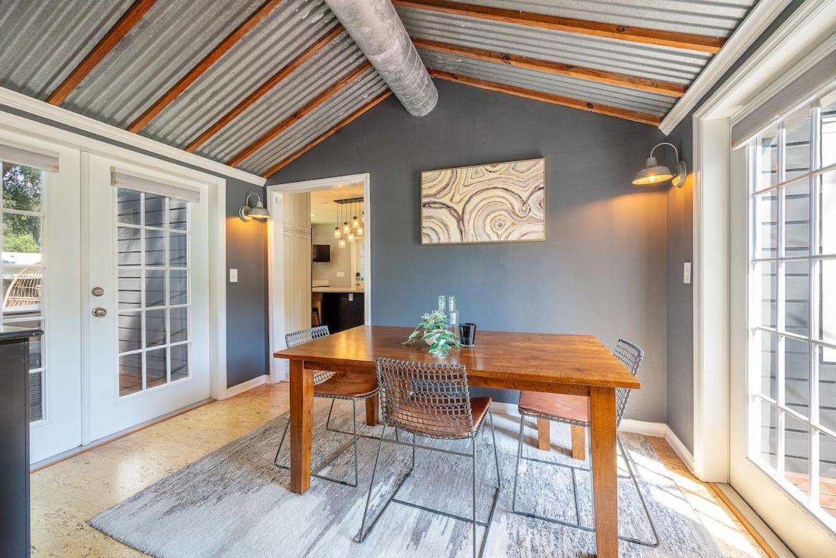 Charming 3br Near Dt With King Bed And Fire Pit *