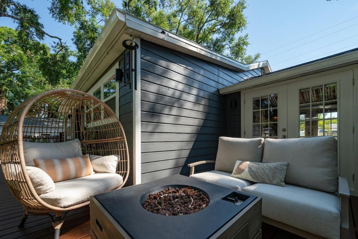 Charming 3br Near Dt With King Bed And Fire Pit