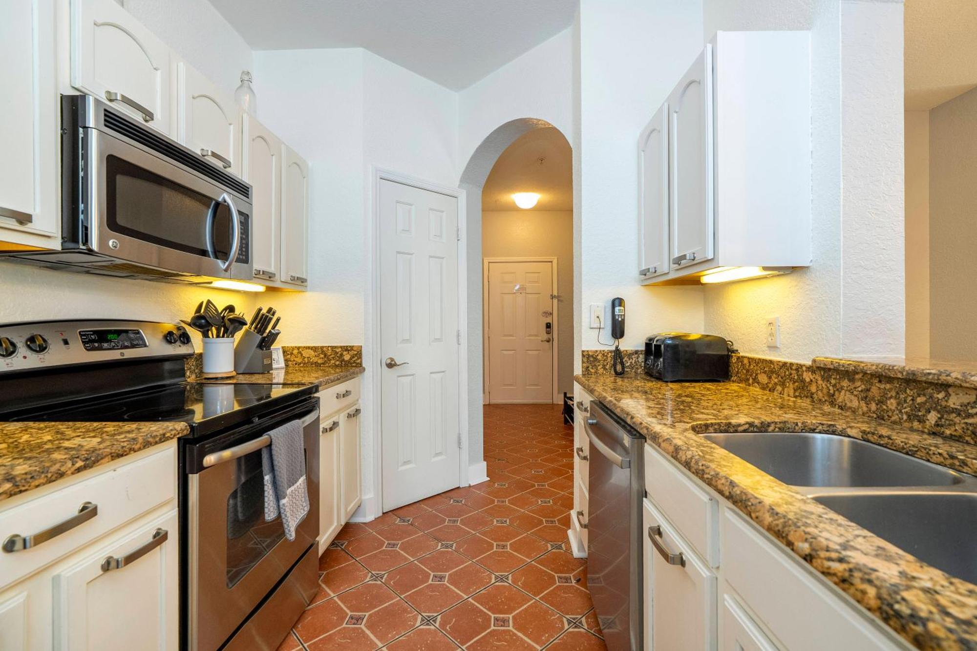 Apartment Incredible - 2 Miles From Portal 201