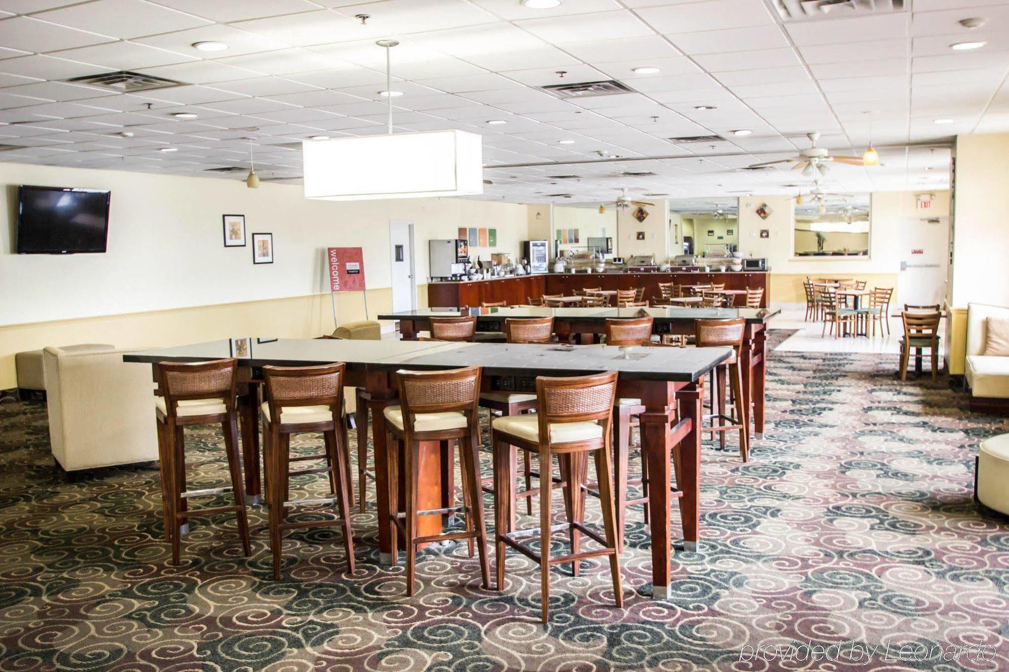 Hotel Quality & Winter Park Village Area Orlando