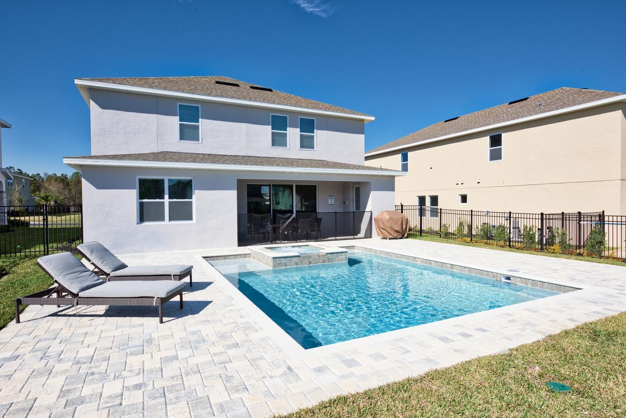 Villa Outstanding With Water Park Access Near By Rentyl - 7731f *