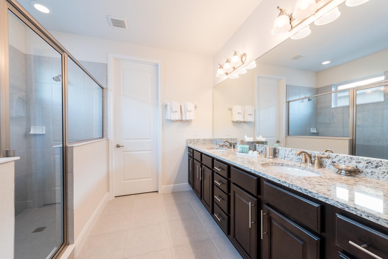 Villa Outstanding With Water Park Access Near By Rentyl - 7731f *