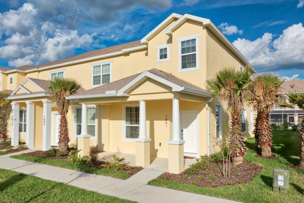 New Modern Near Orlando