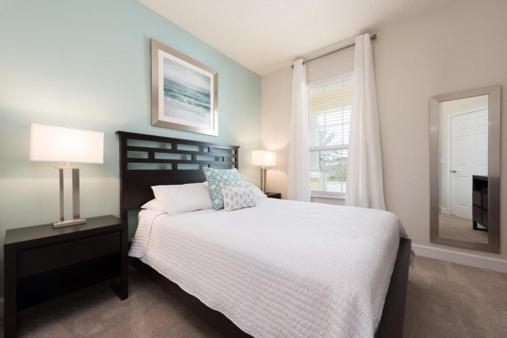 Charming With A Nice Private Pool Near Disney