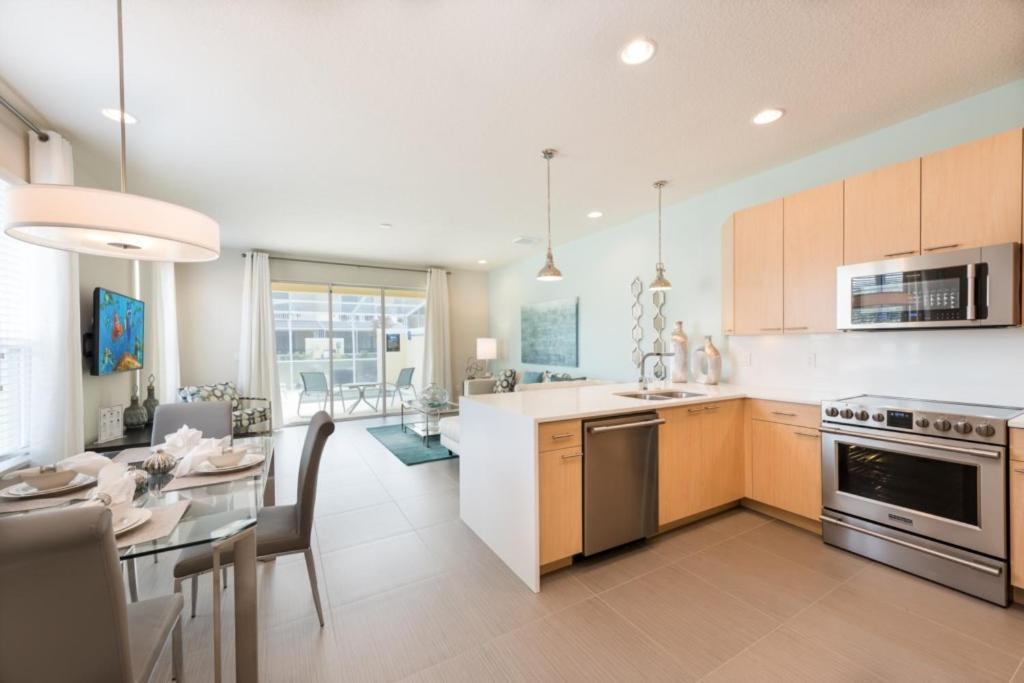 Charming With A Nice Private Pool Near Disney Orlando