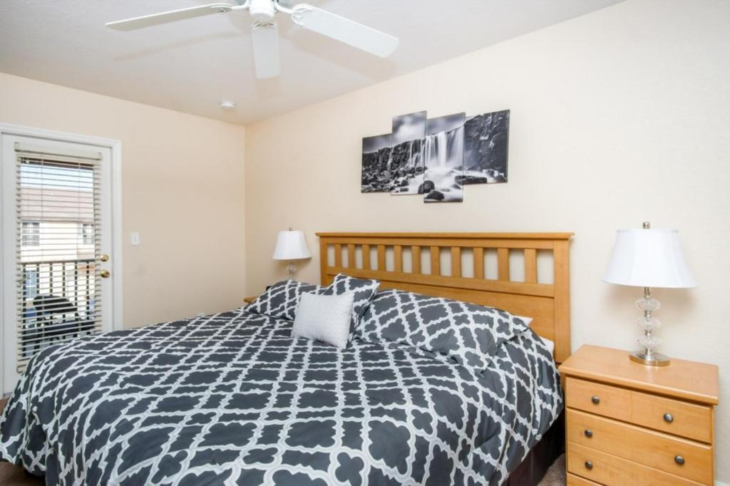 Loyalty Vacation Homes - Kissimmee Orlando