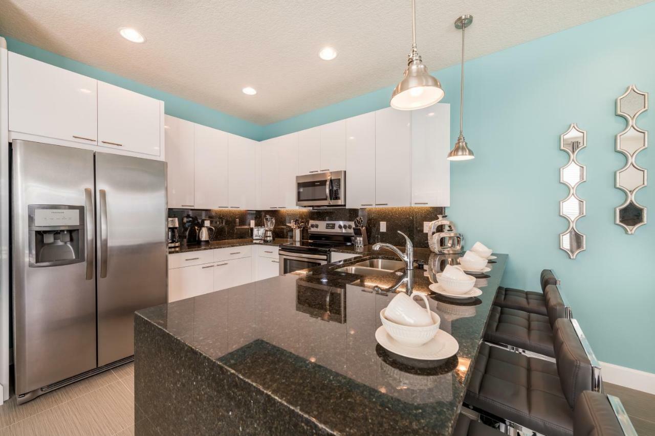 Pleasant House With Private Pool Near Orlando