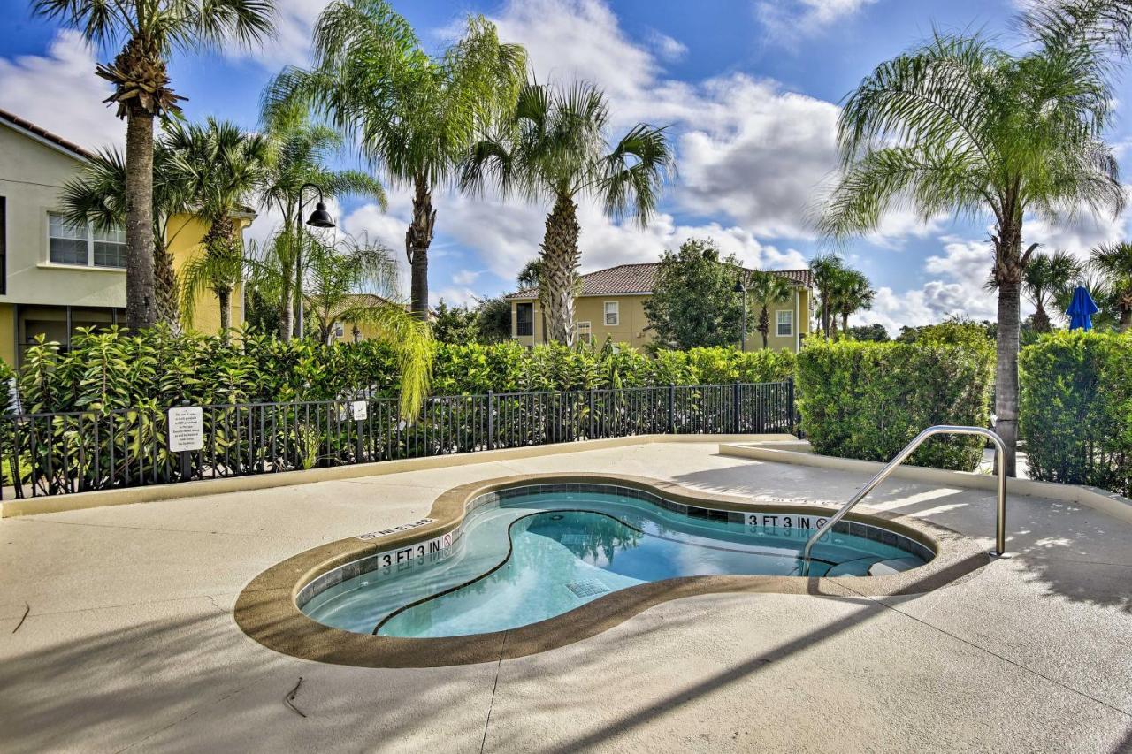 Kissimmee Retreat With Pool Access Less Than 4 Mi To Disney! Holiday home