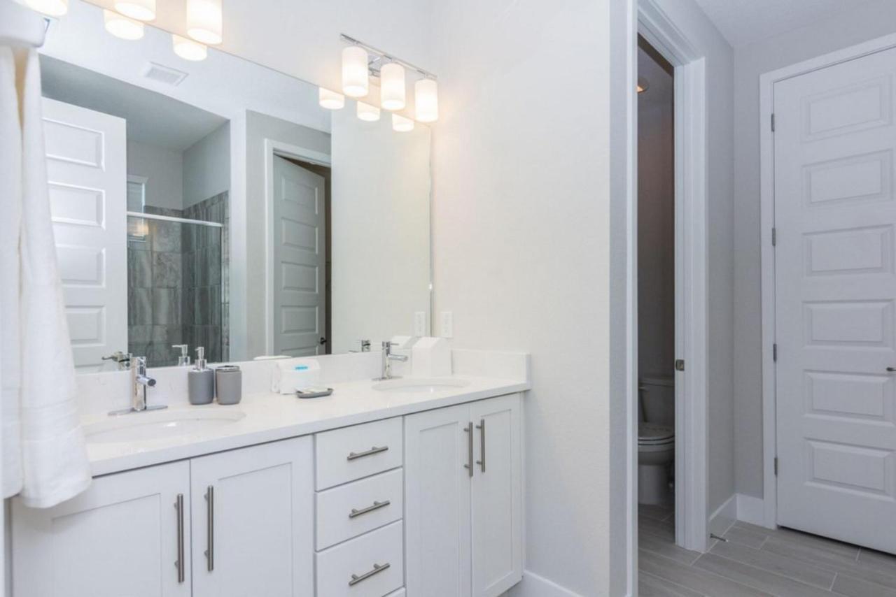Amazing 6 Bedrooms With 6 And Private Pool At Encore Ec7483 * Orlando