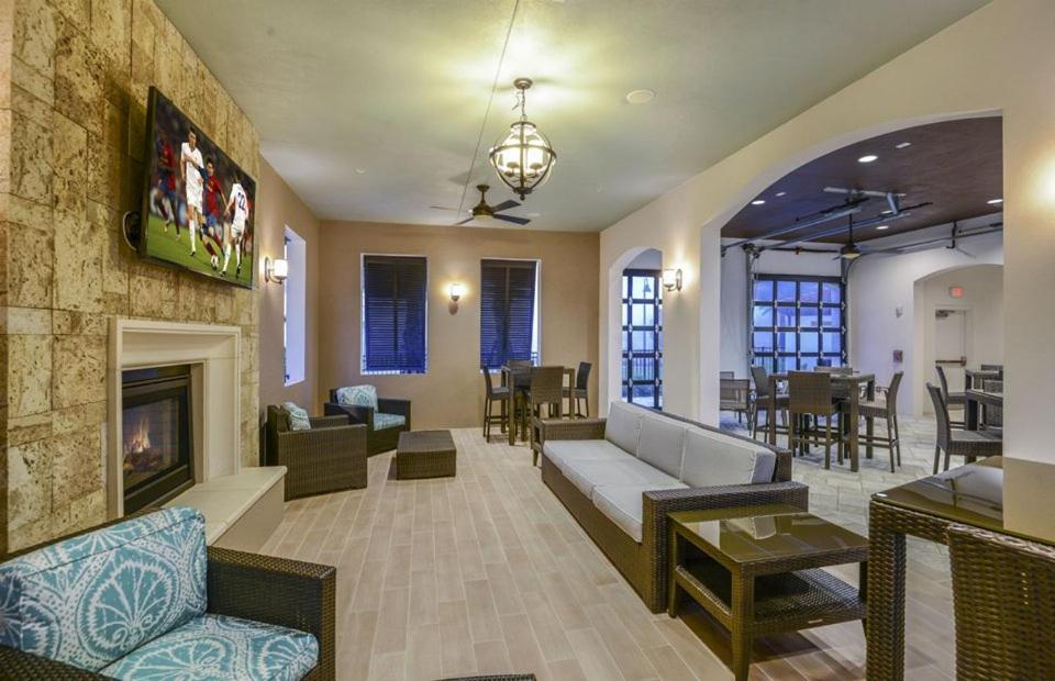 Villa 8923 Sydney Ave *