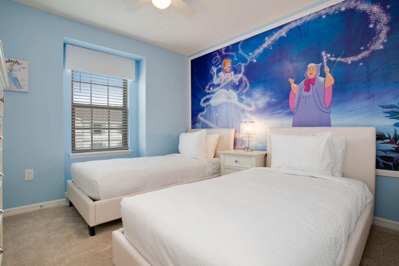 8923 Sydney Ave * Orlando