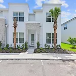 New Cozy & Spacious Townhouse Near Disney - 4Br, 3Fb, And Pool
