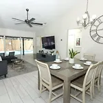 Lilys Stylish Villa Close To Disney Ideal For Long Stays