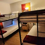 Beautiful 2-Bedroom Condo Near Universal And Other Orlando Attractions, King Bed & Wi-Fi