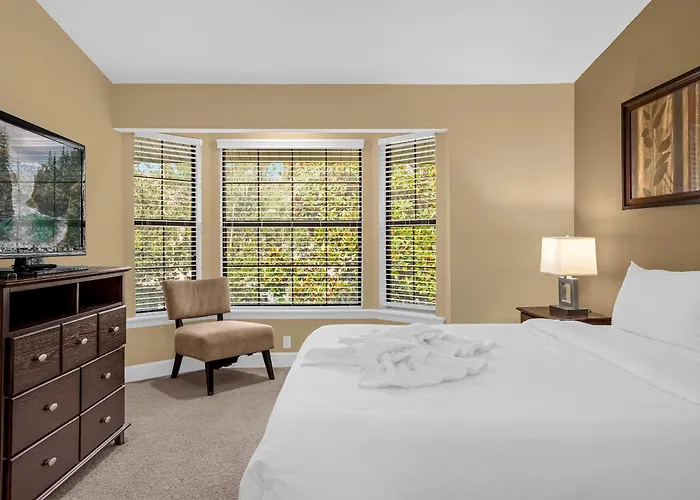 Easter Sale! Freshly Renovated Townhome By Disney!