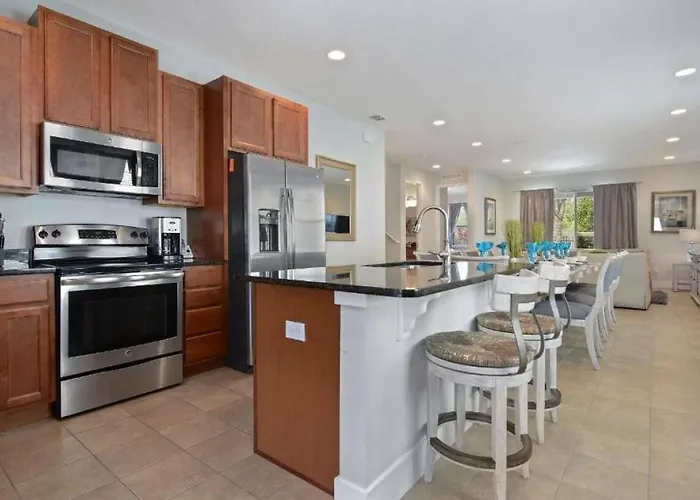 Spacious Vacation Home With Private Pool 76